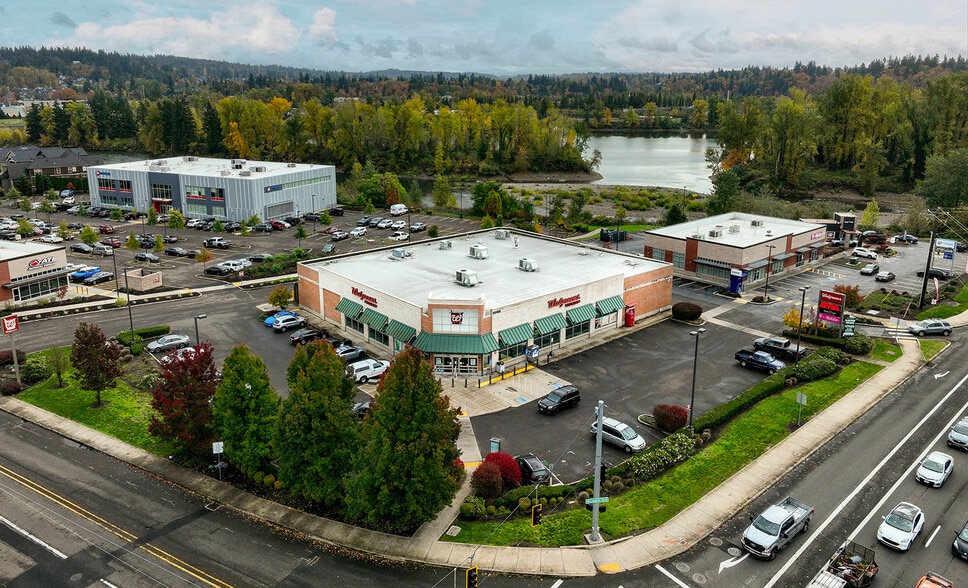 20100 W Mcloughlin Blvd, Gladstone, OR for sale - Building Photo - Image 3 of 9