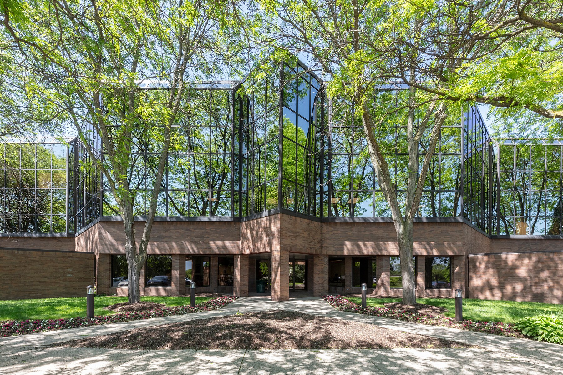 900 Victors Way, Ann Arbor, MI for lease Primary Photo- Image 1 of 8