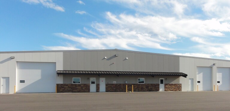 7700-7802 County Road 101 E, Shakopee, MN à louer Photo du bâtiment- Image 1 de 4