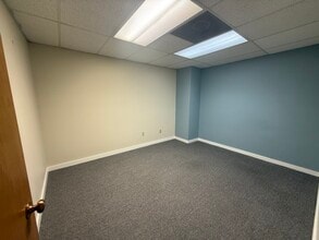 132 E Broadway, Eugene, OR à louer Photo intérieure- Image 2 de 4