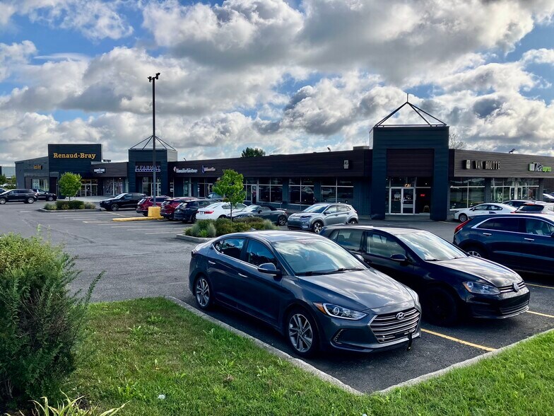 520 Boul Saint-Joseph, Drummondville, QC à louer - Photo du bâtiment - Image 3 de 8