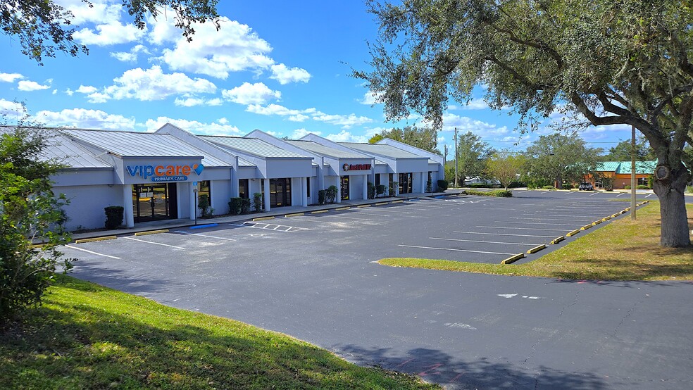 37810 Medical Arts Ct, Zephyrhills, FL à vendre - Photo du b timent - Image 2 de 114