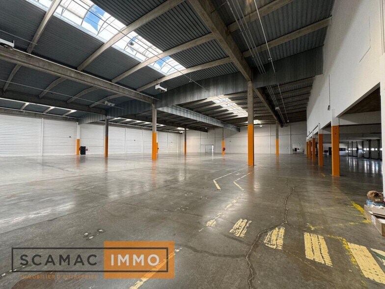 Industrial in Lisses for lease - Interior Photo - Image 3 of 11