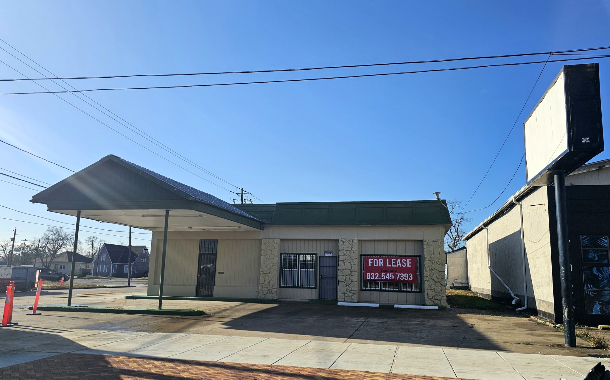 501 W Texas Ave, Baytown, TX for lease Primary Photo- Image 1 of 7