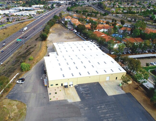 Plus de détails pour 520 E Carmel St, San Marcos, CA - Industriel à vendre