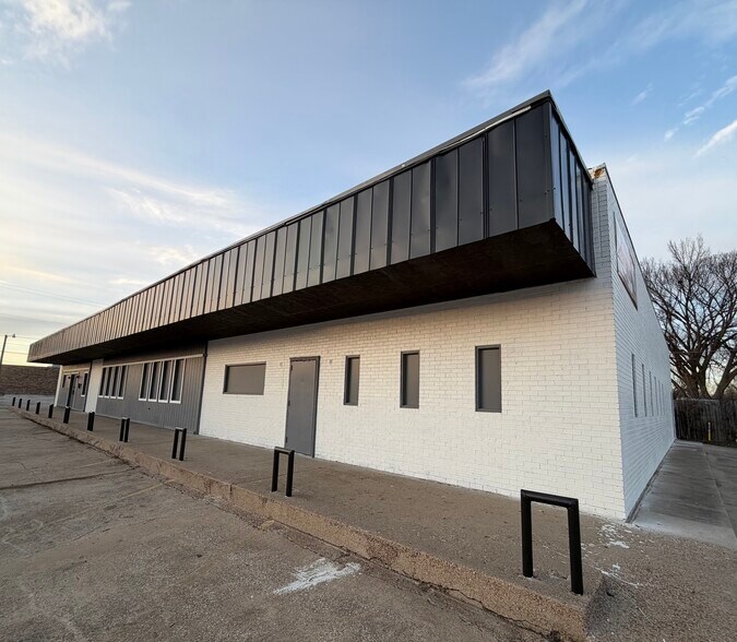 612 Michael Dr, Everman, TX à louer - Photo du bâtiment - Image 3 de 9