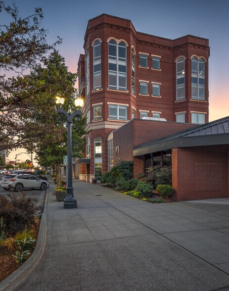 2910 Colby Ave, Everett, WA à louer - Photo du bâtiment - Image 3 de 4