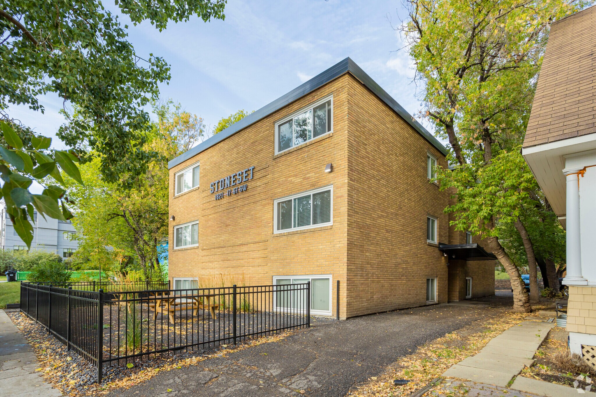 1821 17 St SW, Calgary, AB à vendre Photo principale- Image 1 de 3