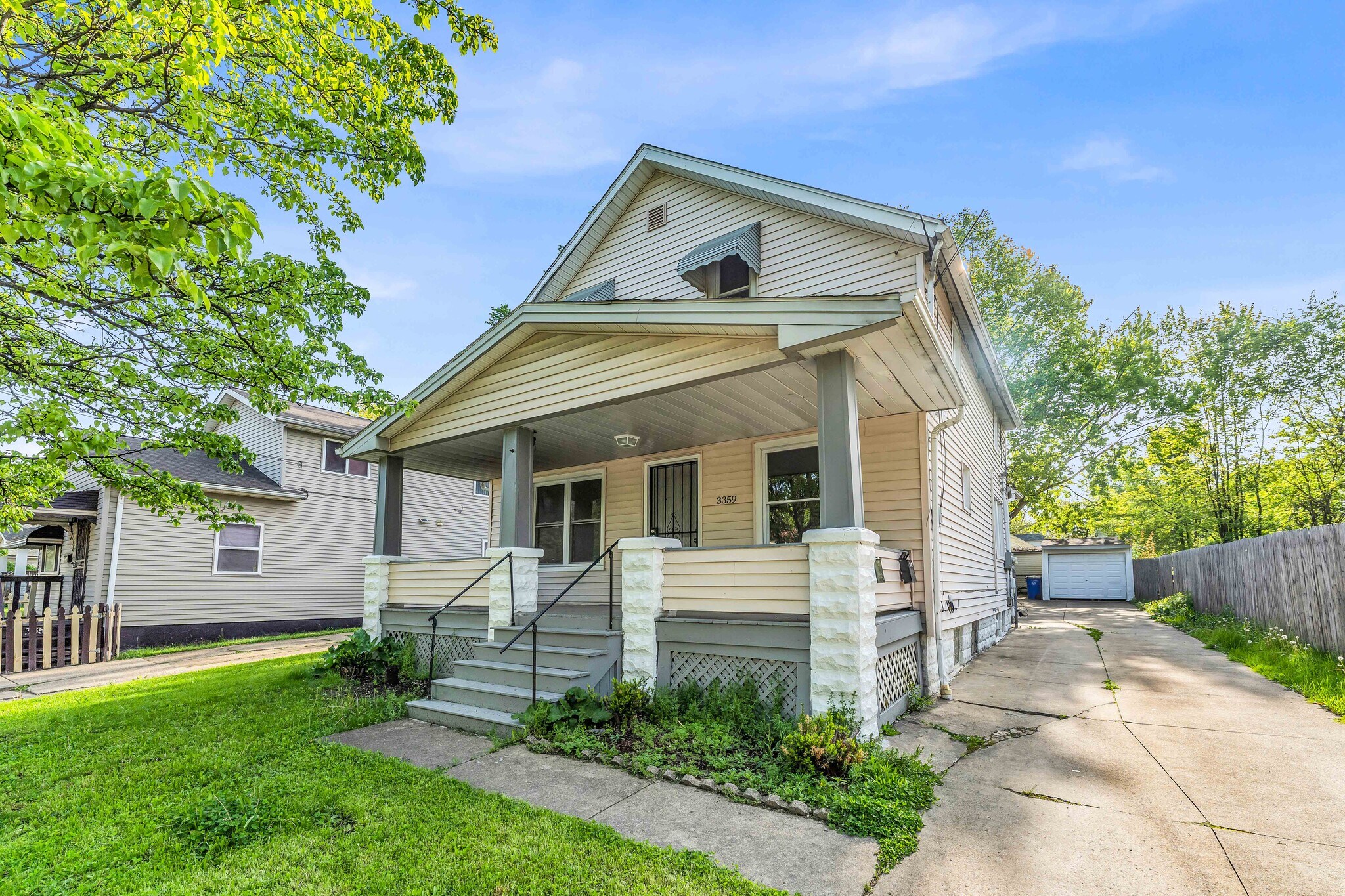 3359 E 65th St, Cleveland, OH à vendre Photo du bâtiment- Image 1 de 33