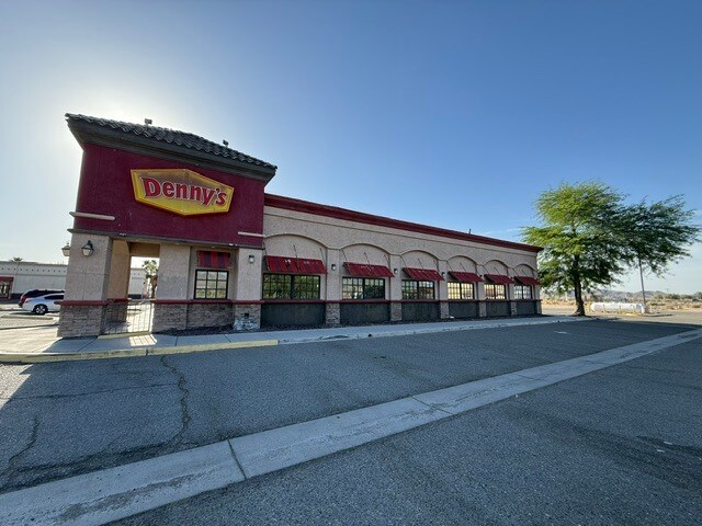 72415 Baker Blvd, Baker, CA à vendre - Photo du bâtiment - Image 3 de 5