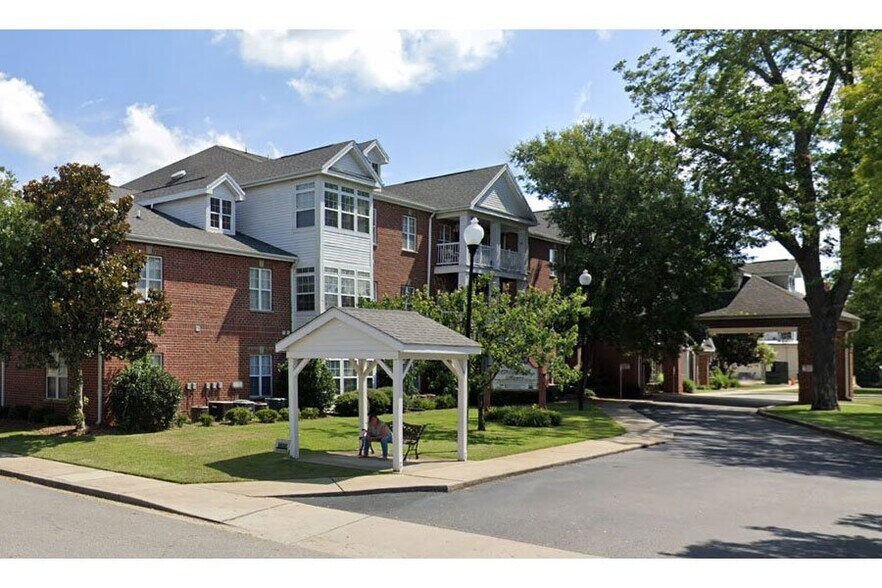 105 S Sumter St, Sumter, SC for sale - Building Photo - Image 2 of 19