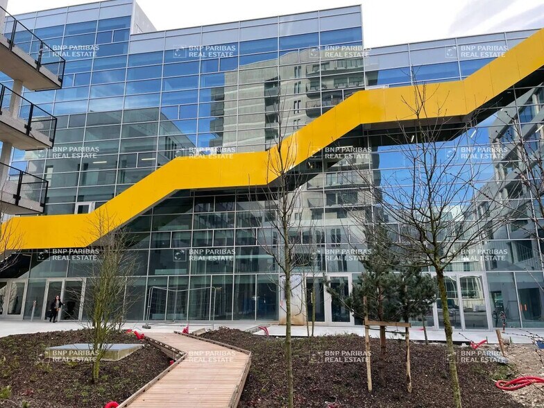 Bureau dans Nantes à vendre - Photo du bâtiment - Image 2 de 21
