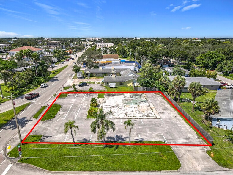 810 21st St, Vero Beach, FL à vendre - Aérien - Image 2 de 6