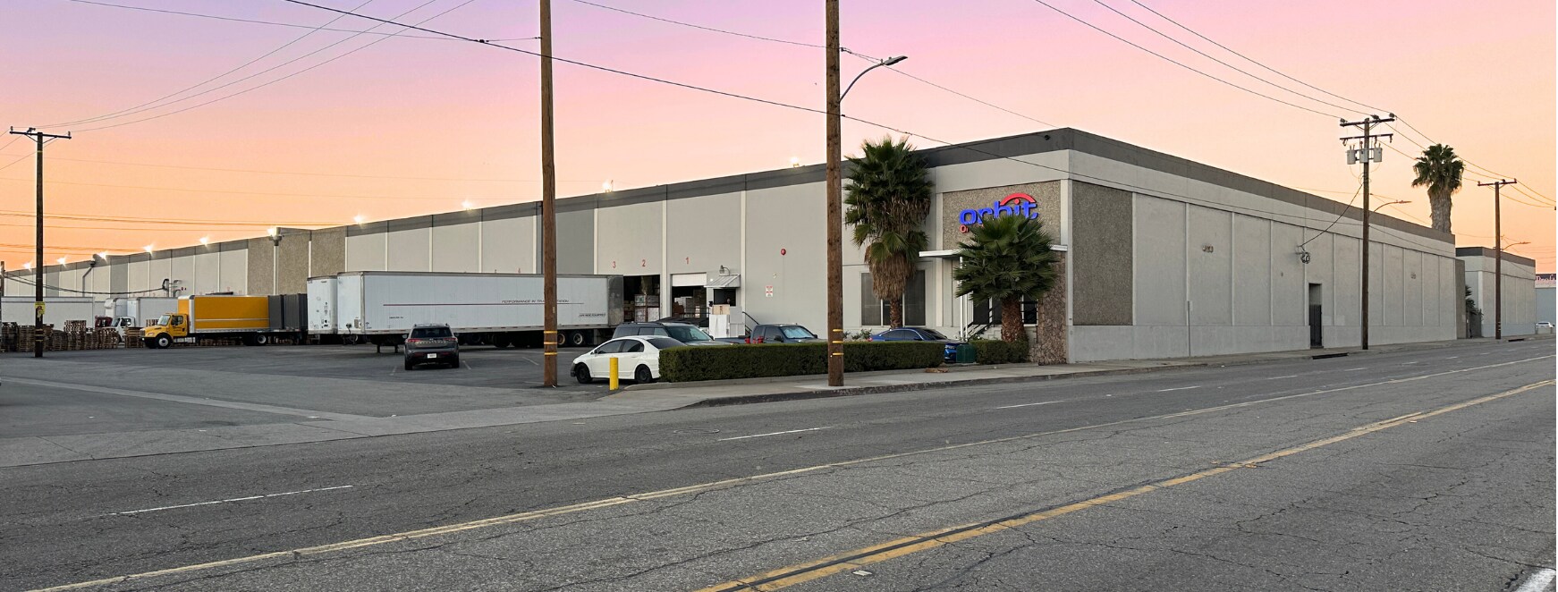 4170-4174 Bandini Blvd, Los Angeles, CA à louer Photo principale- Image 1 de 9