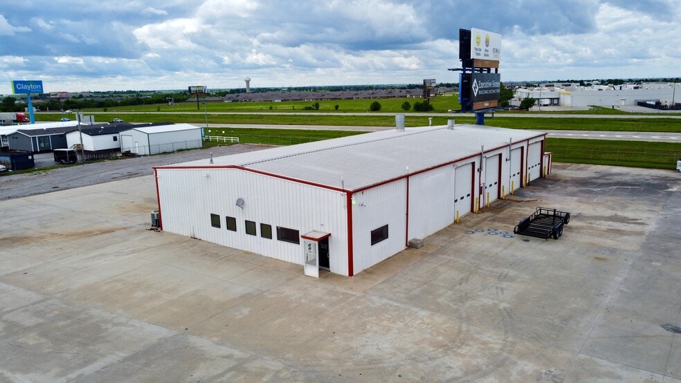 1900 SW 27th St, El Reno, OK for lease - Building Photo - Image 2 of 27