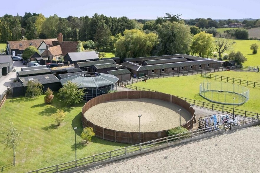 Pottersheath Rd, Welwyn à vendre - Photo du bâtiment - Image 3 de 37