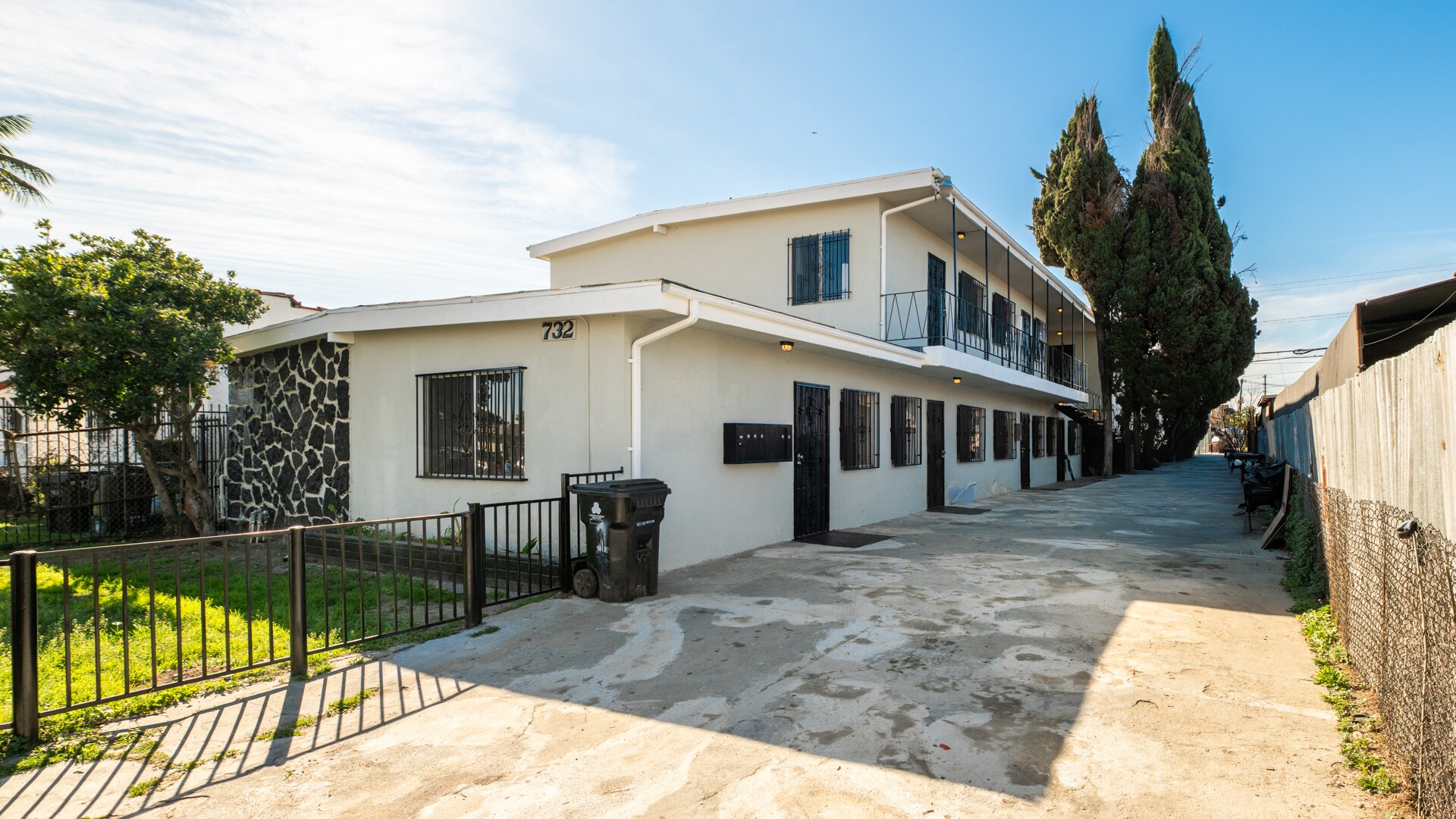 732 W 76th St, Los Angeles, CA à vendre Photo principale- Image 1 de 30