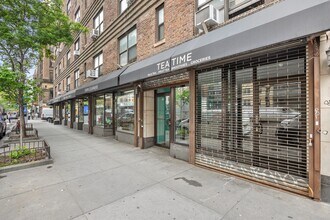 157 3rd Ave, New York, NY for lease Building Photo- Image 2 of 4