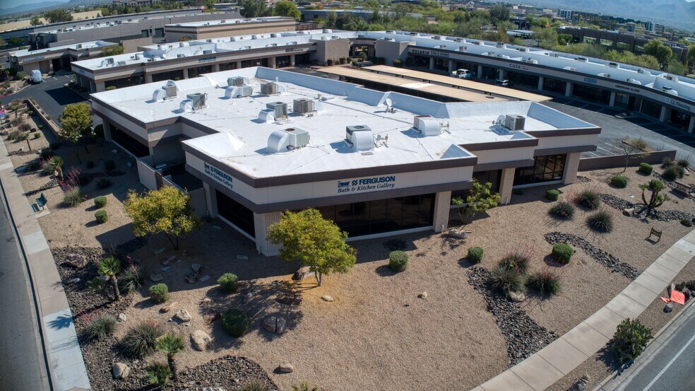 8340 E Raintree Dr, Scottsdale, AZ à louer - Photo du bâtiment - Image 2 de 6