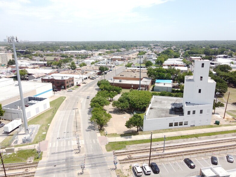 3800 Main St, Dallas, TX à louer - Aérien - Image 3 de 13