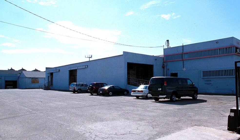 2150 E 25th St, Los Angeles, CA à louer - Autre - Image 2 de 4