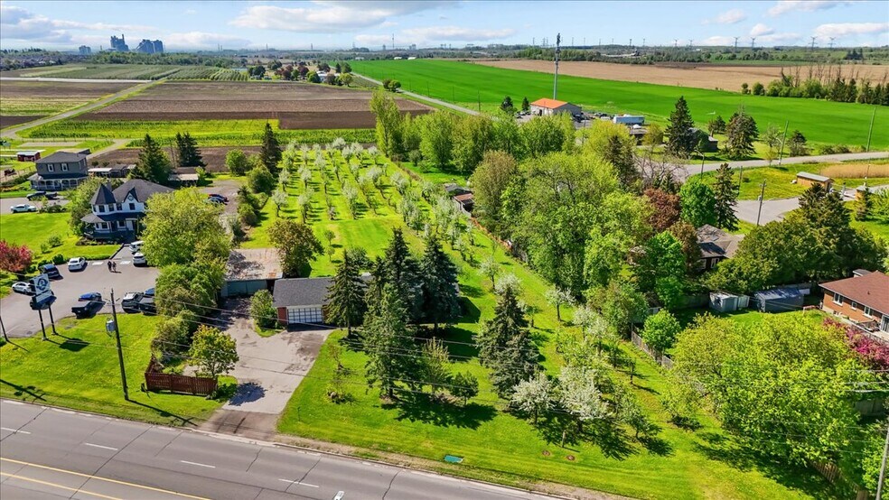 2263 Durham Regional Hwy, Bowmanville, ON for sale - Building Photo - Image 3 of 17