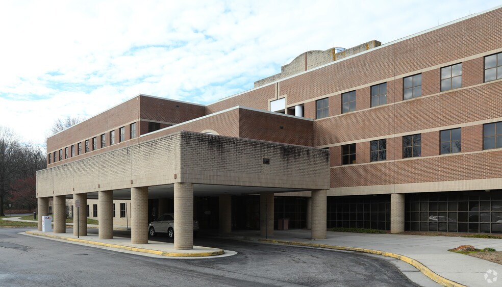 8850 Richmond Hwy, Alexandria, VA à louer - Photo du bâtiment - Image 3 de 31