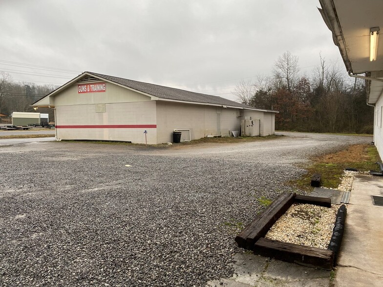 4120 Hwy 411, Madisonville, TN à vendre - Photo du bâtiment - Image 1 de 1