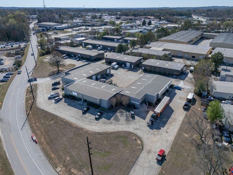 1500 Farmer Rd NW, Conyers, GA à louer - Photo principale - Image 1 de 4