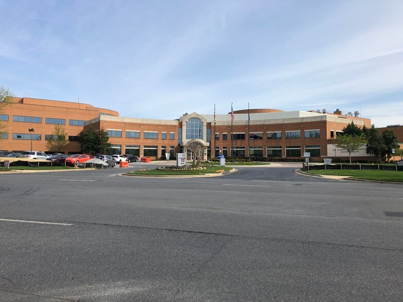 9800 Medical Center Dr, Rockville, MD à louer - Photo du bâtiment - Image 3 de 3