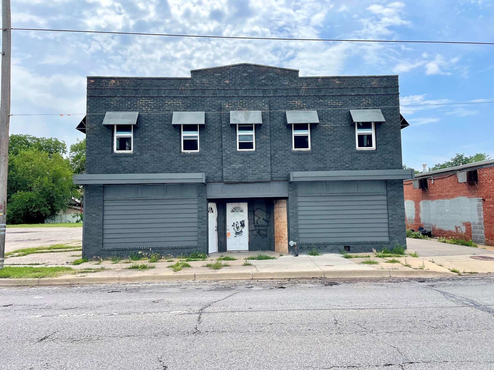 2015 E Central Ave, Wichita, KS for sale Building Photo- Image 1 of 4