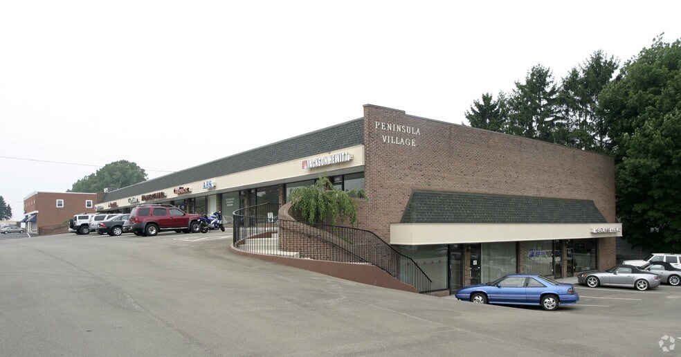 2302-2324 W 8th St, Erie, PA à louer - Photo du bâtiment - Image 3 de 7