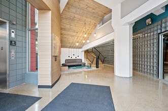 5830 Ellsworth Ave, Pittsburgh, PA for lease Building Photo- Image 2 of 8