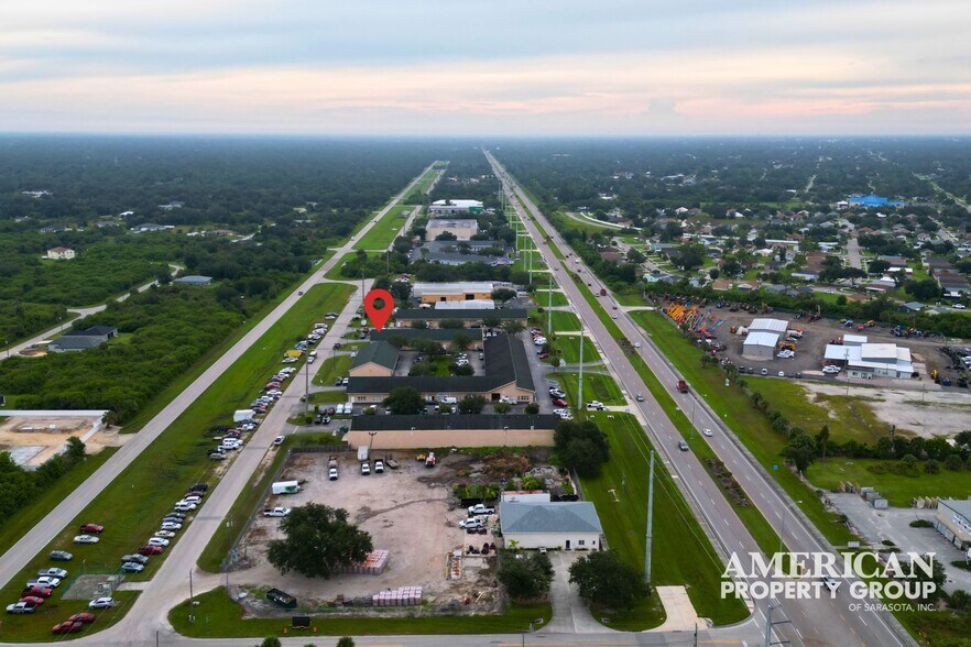 19800 Veterans Blvd, Port Charlotte, FL à vendre - Photo du bâtiment - Image 3 de 6