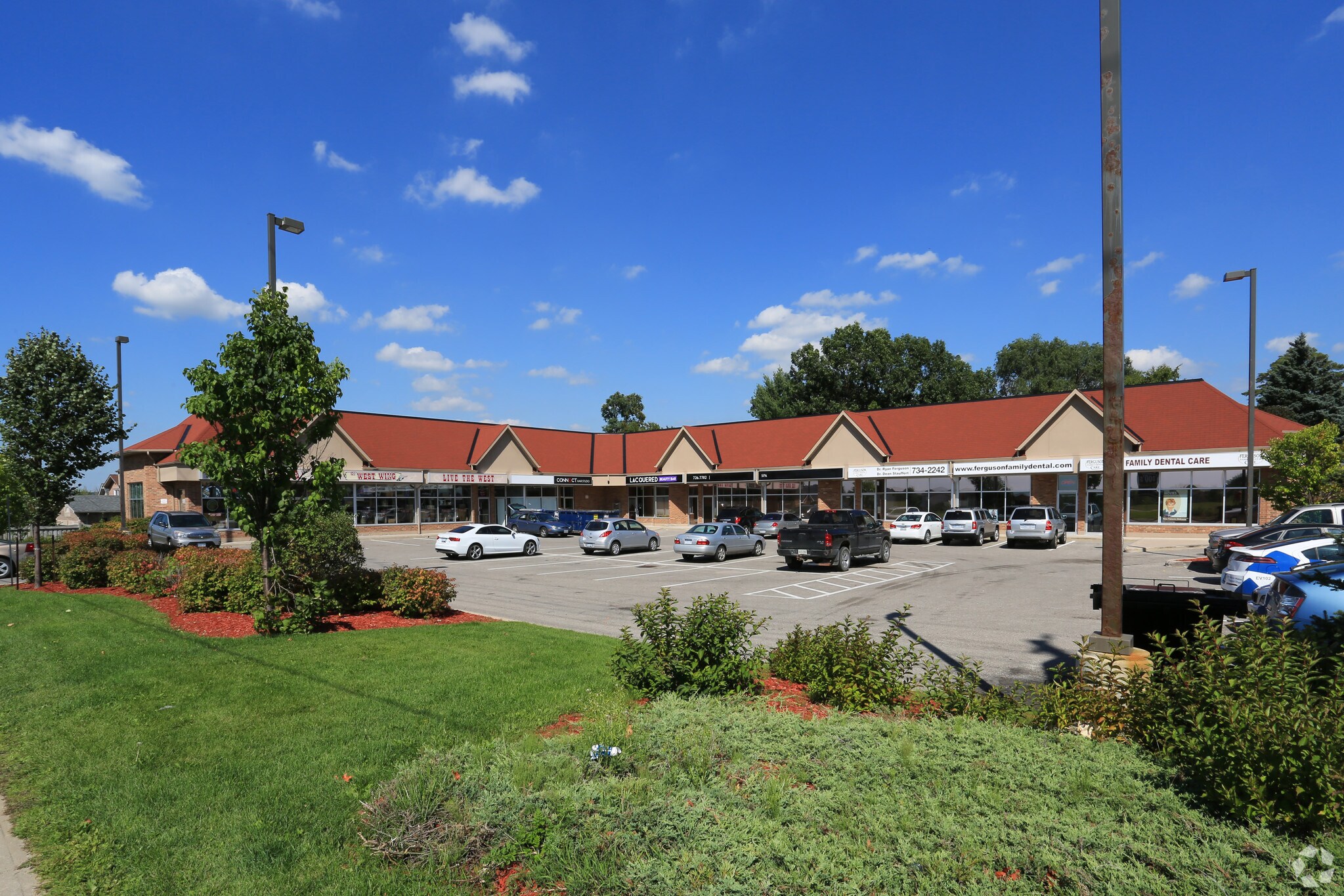 211 Ferndale Dr, Barrie, ON à vendre Photo principale- Image 1 de 1