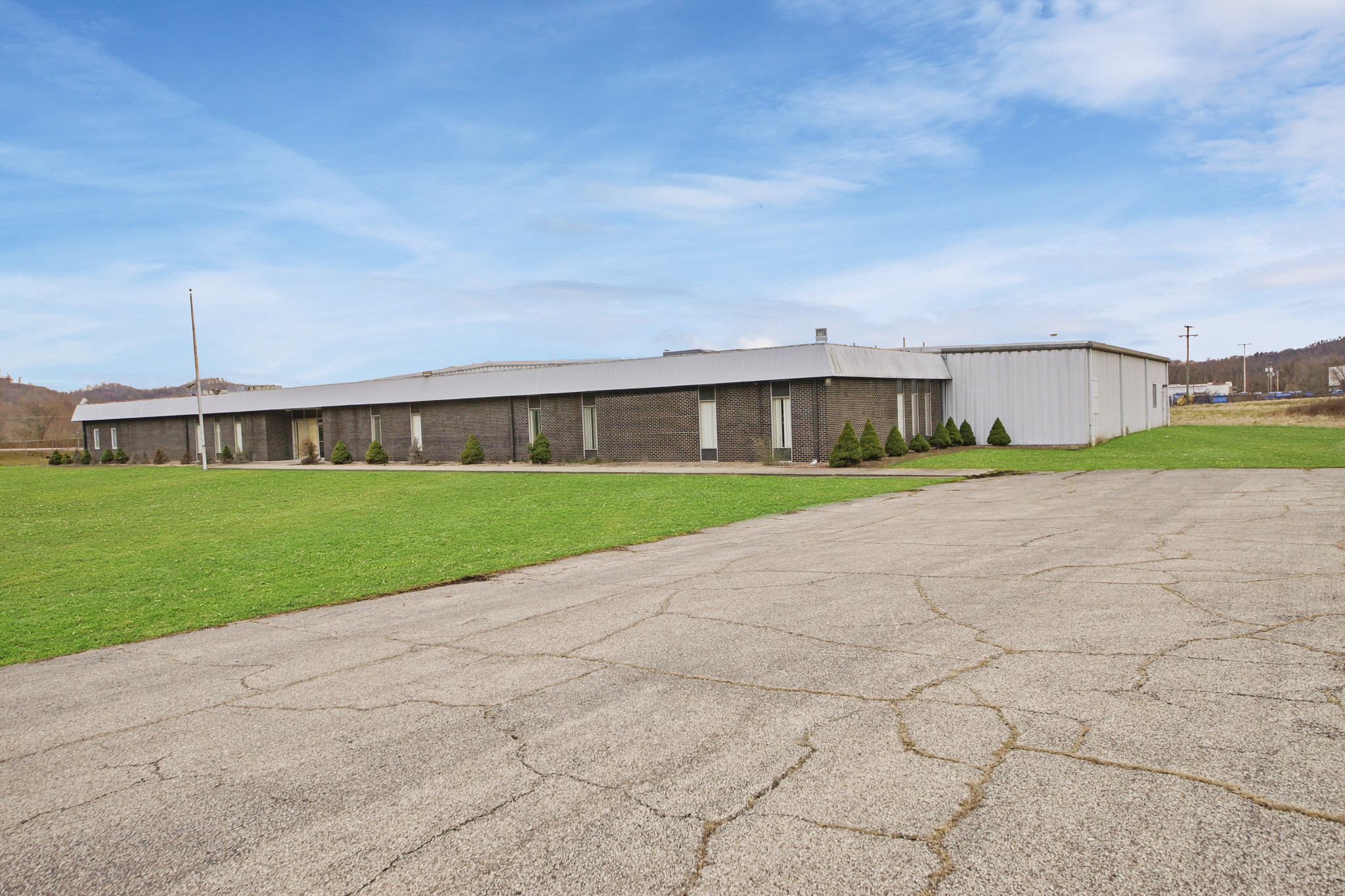 5950 Ohio River Rd, Huntington, WV for sale Building Photo- Image 1 of 1