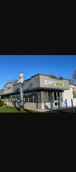 406 Middle Country Rd, Coram, NY for sale - Building Photo - Image 1 of 2