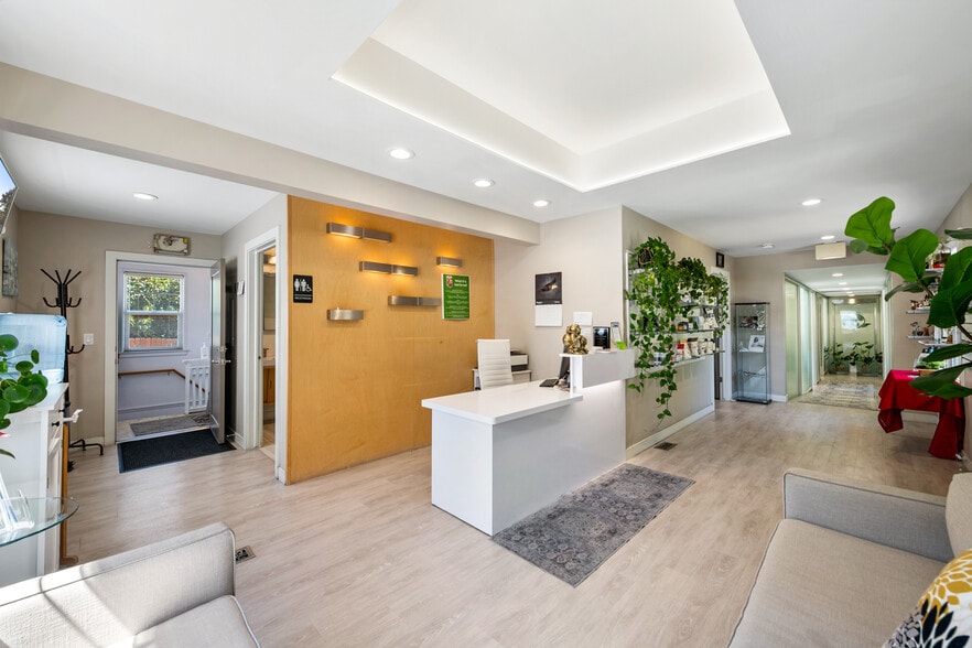 3378 S 2300 E, Salt Lake City, UT à vendre - Photo du bâtiment - Image 3 de 58