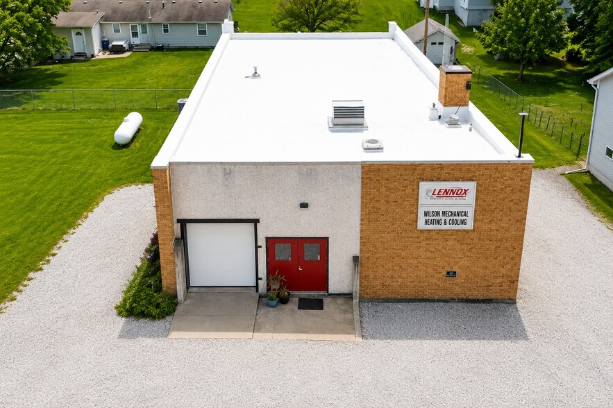 205 W Brasfield St, Smithville, MO à vendre - Photo du bâtiment - Image 2 de 12