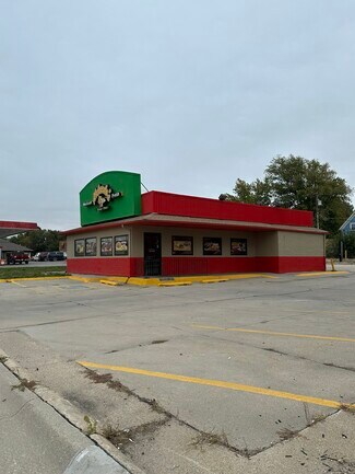 Plus de détails pour 1806 N Lincoln Ave, York, NE - Commerce de détail à vendre