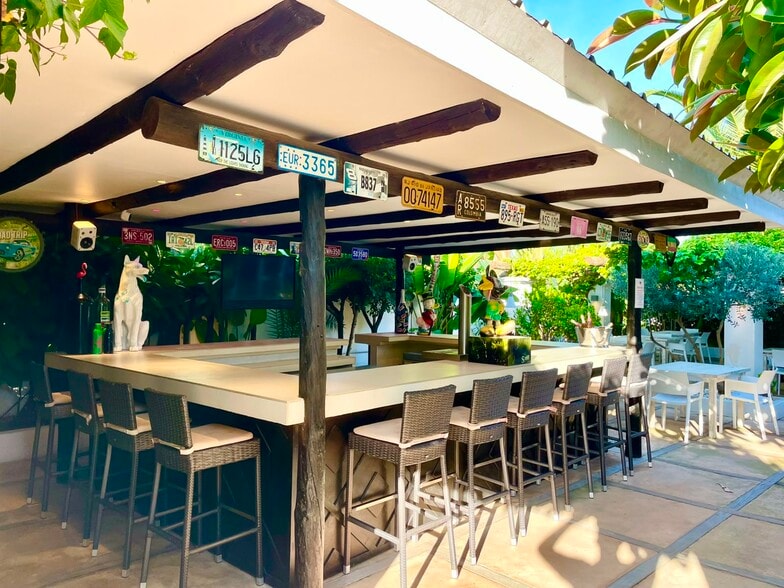 Retail in Santa Eulària des Riu, Islas Baleares for sale - Building Photo - Image 2 of 14