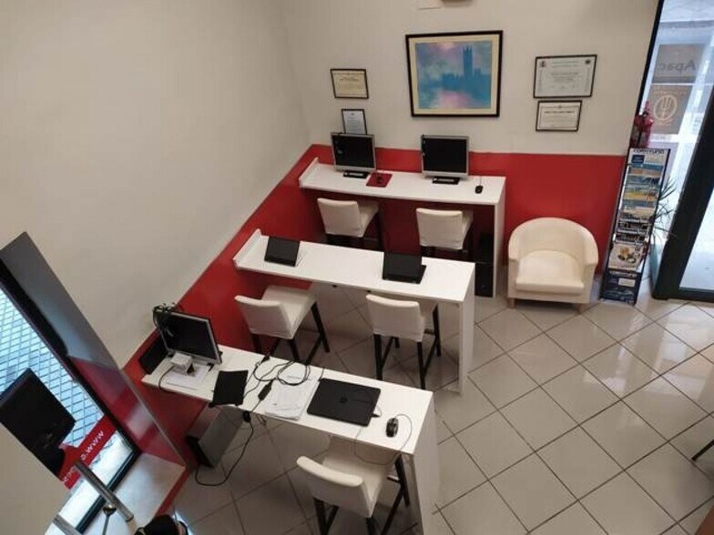 Retail in Córdoba, Córdoba for sale - Building Photo - Image 1 of 13