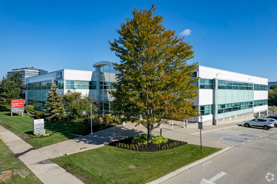 2345 Argentia Rd, Mississauga, ON à louer - Photo du bâtiment - Image 3 de 4