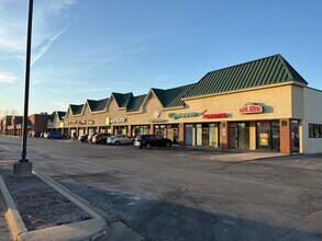 1607-1641 Broadway St, Pekin, IL for lease Building Photo- Image 2 of 12