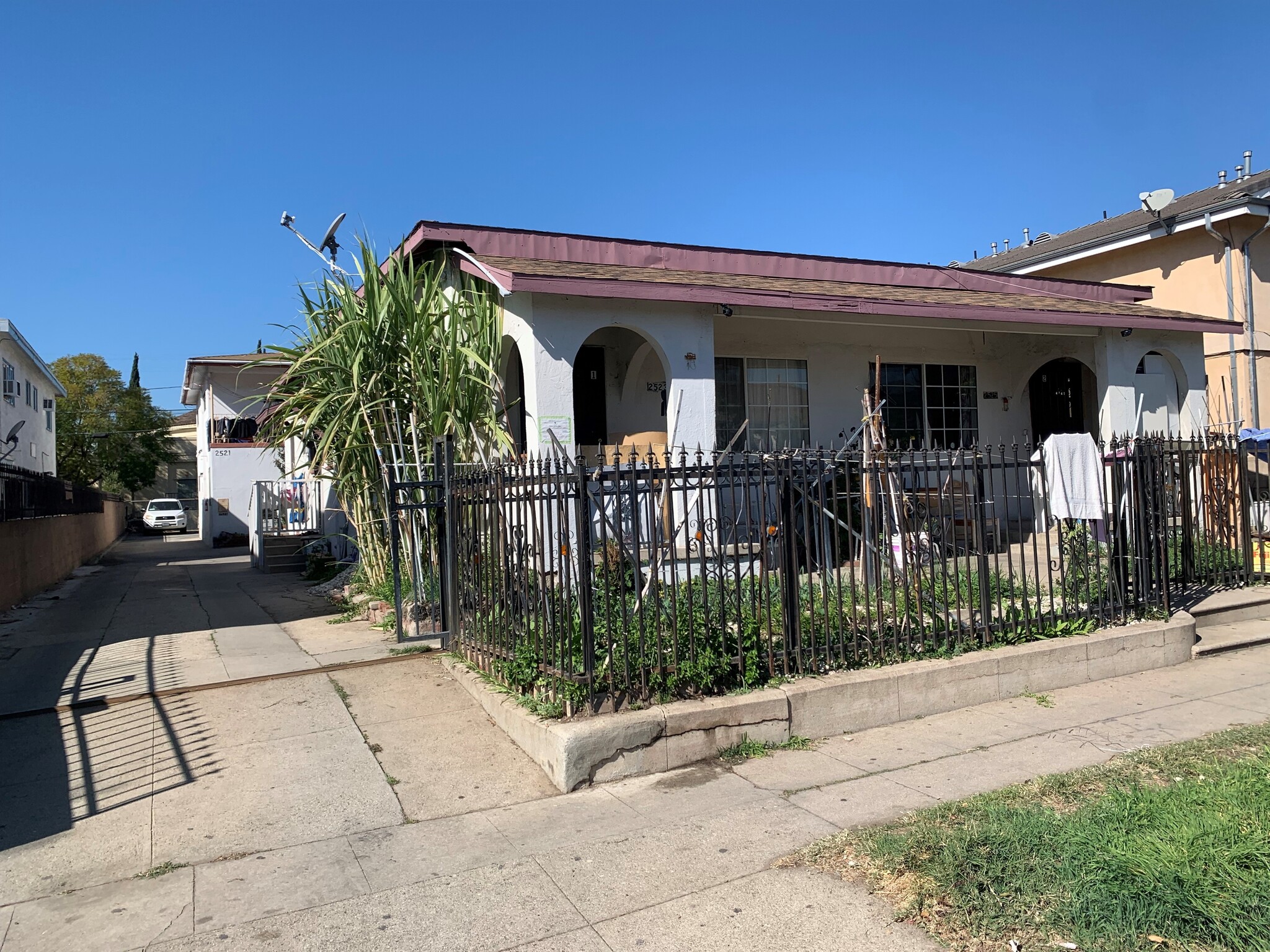 2521 Sichel St, Los Angeles, CA for sale Primary Photo- Image 1 of 1