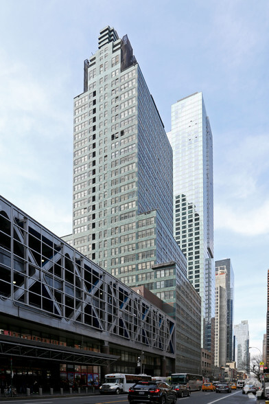 330 W 42nd St, New York, NY for lease - Building Photo - Image 2 of 4