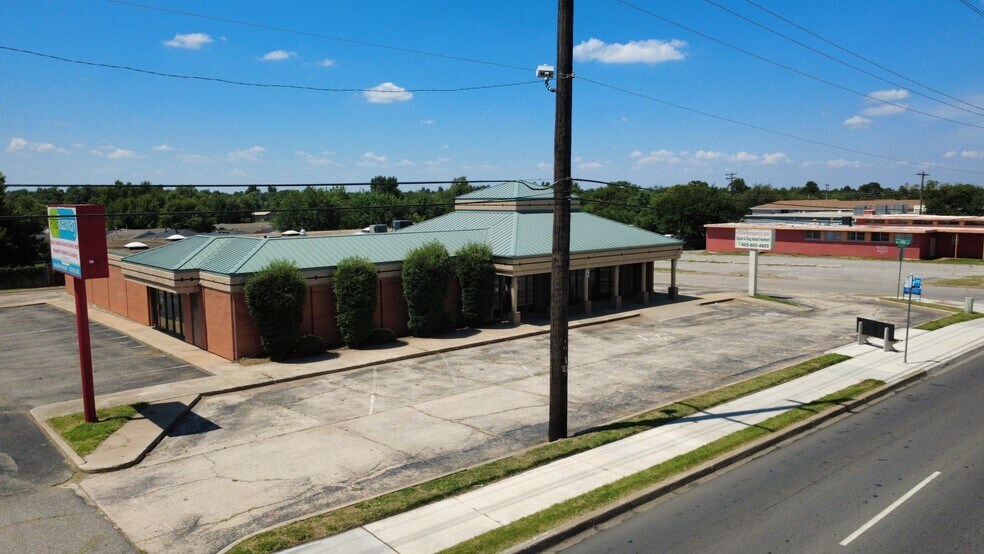 4901 S Pennsylvania Ave, Oklahoma City, OK à louer - Photo du bâtiment - Image 2 de 25