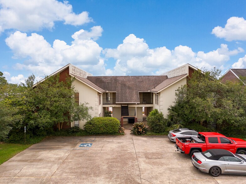 4744 Jamestown Ave, Baton Rouge, LA à louer - Photo du bâtiment - Image 1 de 7