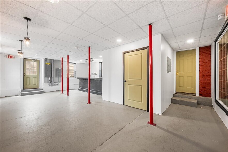 21 Furnace St, Danielson, CT à louer - Photo intérieure - Image 2 de 26