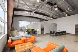 635 9th St, Minneapolis, MN for lease Interior Photo- Image 2 of 4